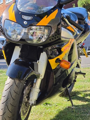 1996 Honda CBR-900RR Fireblade SC33 zum Verkauf (Bild 20 von 56)
