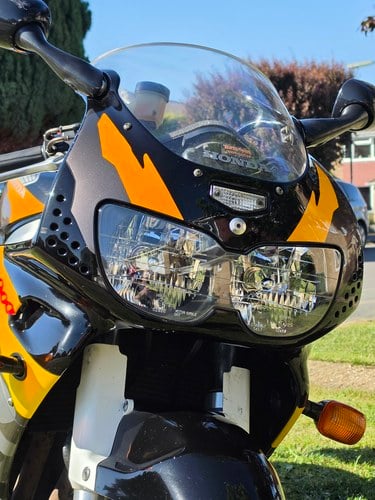 1996 Honda CBR-900RR Fireblade SC33 zum Verkauf (Bild 22 von 56)