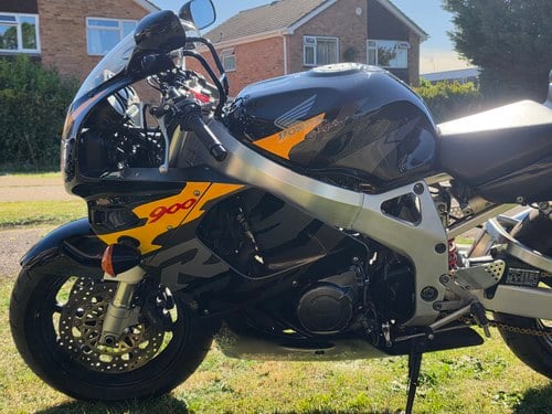 1996 Honda CBR-900RR Fireblade SC33 zum Verkauf (Bild 26 von 56)
