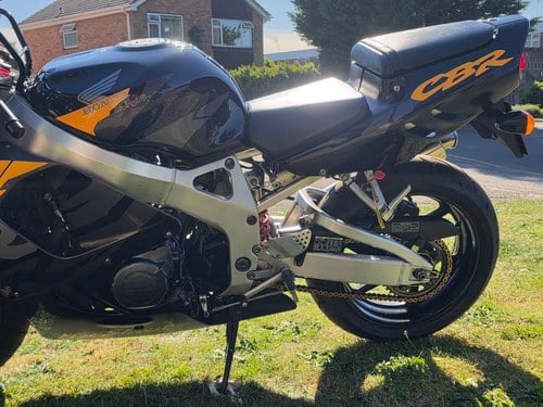 1996 Honda CBR-900RR Fireblade SC33 zum Verkauf (Bild 27 von 56)