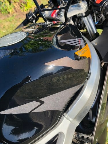 1996 Honda CBR-900RR Fireblade SC33 zum Verkauf (Bild 36 von 56)