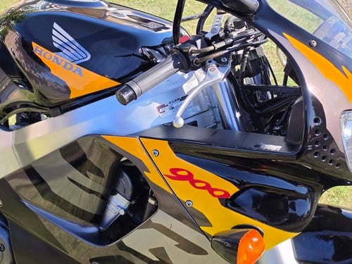 1996 Honda CBR-900RR Fireblade SC33 zum Verkauf (Bild 42 von 56)
