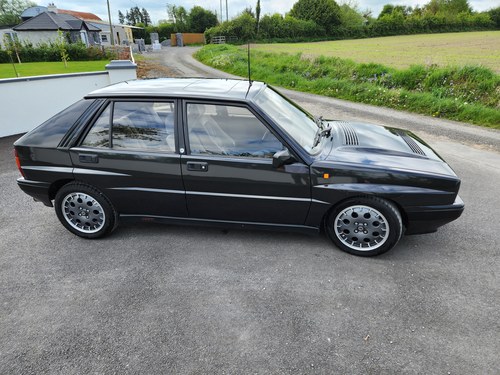 1989 Lancia Delta Integrale HF 16V For Sale (picture 24 of 107)