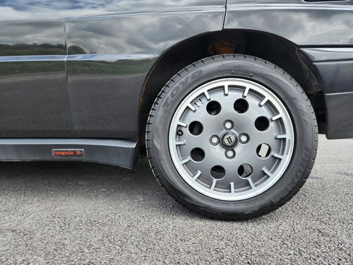 1989 Lancia Delta Integrale HF 16V For Sale (picture 32 of 107)