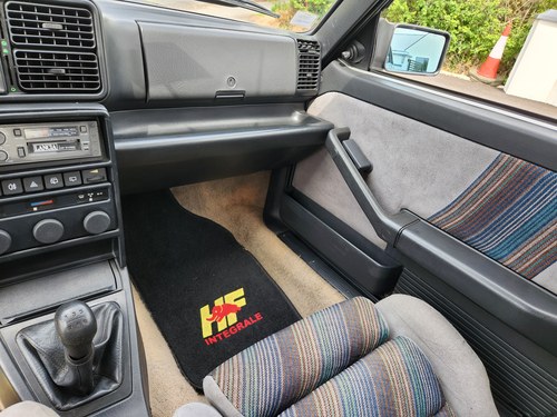 1989 Lancia Delta Integrale HF 16V For Sale (picture 44 of 107)