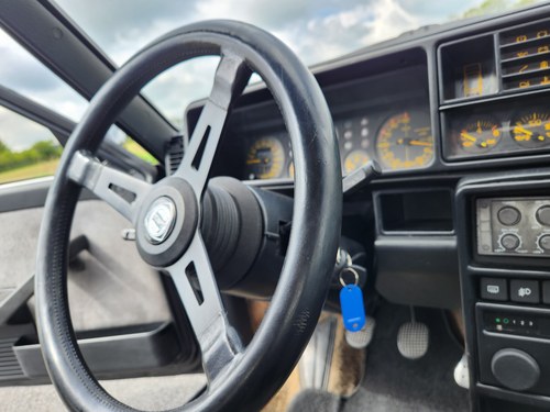1989 Lancia Delta Integrale HF 16V For Sale (picture 47 of 107)
