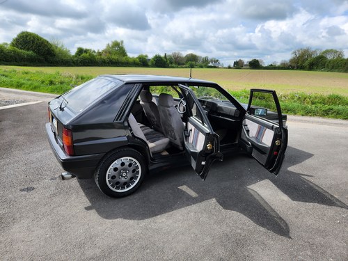 1989 Lancia Delta Integrale HF 16V For Sale (picture 57 of 107)