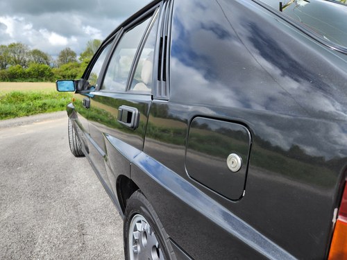 1989 Lancia Delta Integrale HF 16V For Sale (picture 97 of 107)