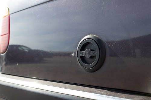 1996 BMW 750i V12 E38 till salu (bild 118 av 153)