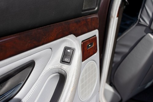 1996 BMW 750i V12 E38 till salu (bild 84 av 153)