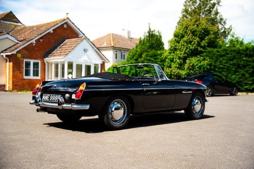 1968 MG MGC For Sale (picture 6 of 131)