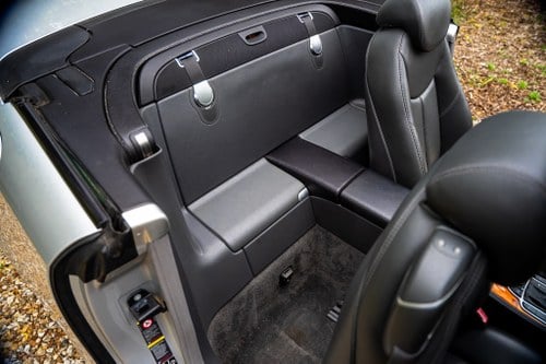 2004 Mercedes-Benz SL500 R230 zum Verkauf (Bild 84 von 160)