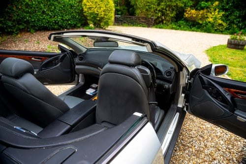 2004 Mercedes-Benz SL500 R230 zum Verkauf (Bild 85 von 160)