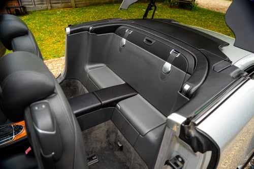 2004 Mercedes-Benz SL500 R230 zum Verkauf (Bild 86 von 160)