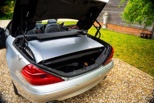 2004 Mercedes-Benz SL500 R230 zum Verkauf (Bild 87 von 160)