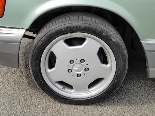 1987 Mercedes-Benz 500SEC C126 zum Verkauf (Bild 21 von 140)