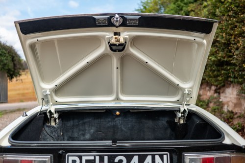 1974 Triumph Stag 3.0 Convertible till salu (bild 39 av 91)