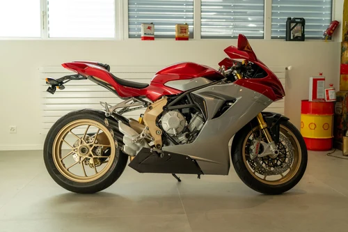 2012 MV Agusta F3 Serie Oro till salu (bild 2 av 48)