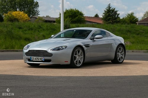 2007 Aston Martin V8 Vantage till salu (bild 5 av 137)