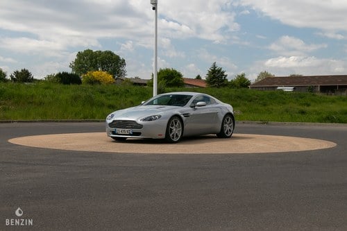 2007 Aston Martin V8 Vantage till salu (bild 6 av 137)