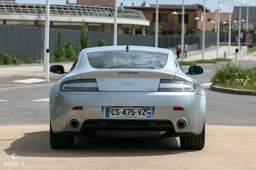 2007 Aston Martin V8 Vantage till salu (bild 10 av 137)