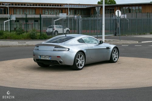 2007 Aston Martin V8 Vantage till salu (bild 12 av 137)