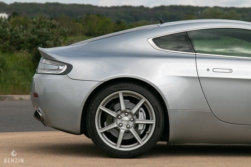 2007 Aston Martin V8 Vantage till salu (bild 70 av 137)