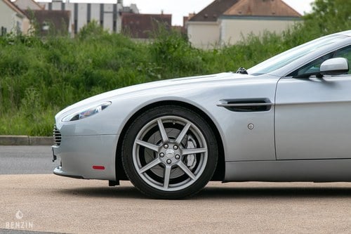 2007 Aston Martin V8 Vantage till salu (bild 71 av 137)