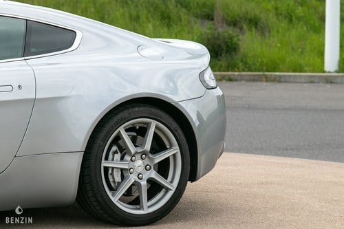 2007 Aston Martin V8 Vantage till salu (bild 72 av 137)