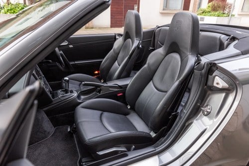 2009 Porsche 911 Carrera 4S Cabriolet 997.2 Manual For Sale (picture 6 of 146)