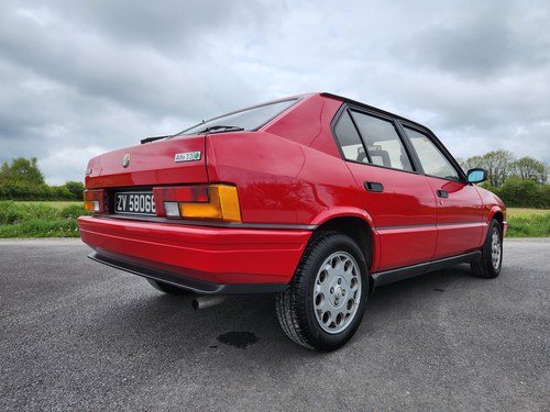 1986 Alfa Romeo 33 Cloverleaf For Sale (picture 18 of 120)