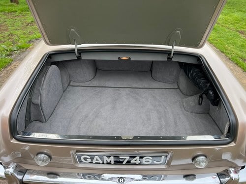 1970 Bentley T1 Mulliner Pard Ward Two Door Saloon à vendre (picture 38 of 165)