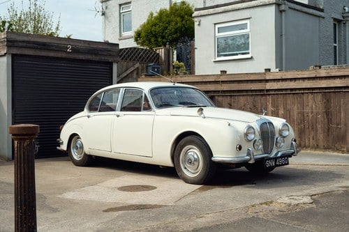 1969 Daimler 250 V8 till salu (bild 7 av 168)