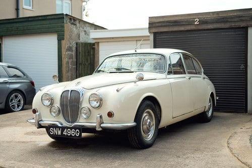 1969 Daimler 250 V8 till salu (bild 11 av 168)