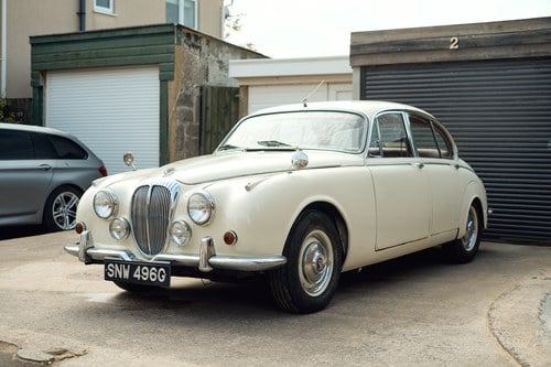 1969 Daimler 250 V8 till salu (bild 13 av 168)