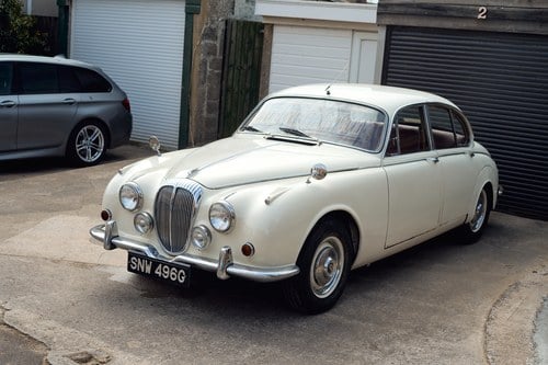 1969 Daimler 250 V8 till salu (bild 15 av 168)