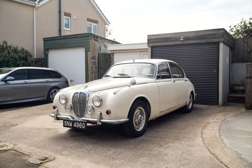 1969 Daimler 250 V8 till salu (bild 25 av 168)