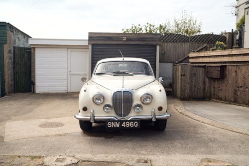 1969 Daimler 250 V8 till salu (bild 27 av 168)