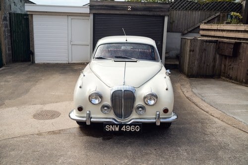1969 Daimler 250 V8 till salu (bild 29 av 168)