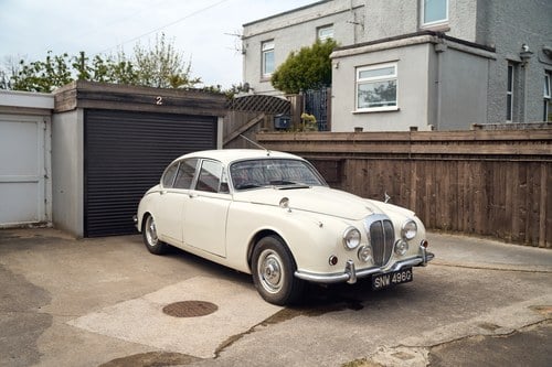 1969 Daimler 250 V8 till salu (bild 39 av 168)