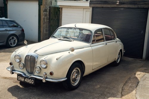 1969 Daimler 250 V8 till salu (bild 44 av 168)