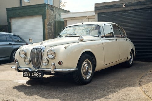 1969 Daimler 250 V8 till salu (bild 45 av 168)