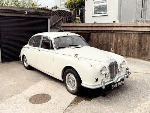 1969 Daimler 250 V8 till salu (bild 50 av 168)