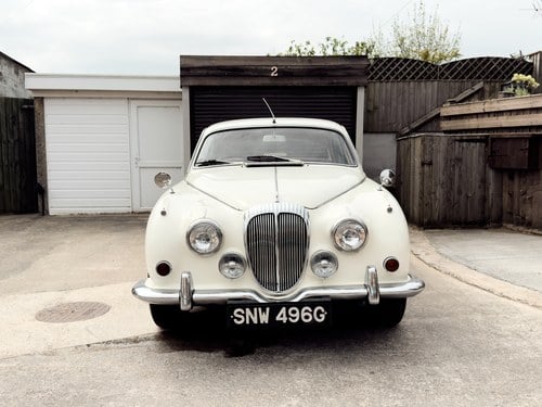 1969 Daimler 250 V8 till salu (bild 51 av 168)