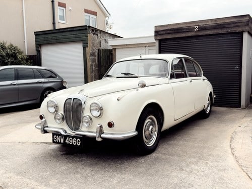 1969 Daimler 250 V8 till salu (bild 53 av 168)
