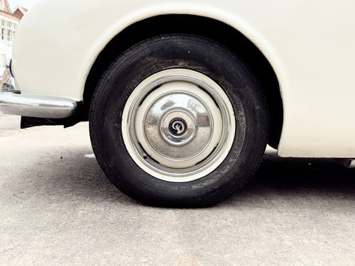 1969 Daimler 250 V8 till salu (bild 63 av 168)
