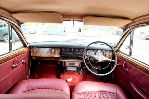 1969 Daimler 250 V8 till salu (bild 2 av 168)