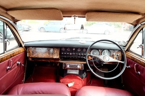 1969 Daimler 250 V8 till salu (bild 16 av 168)