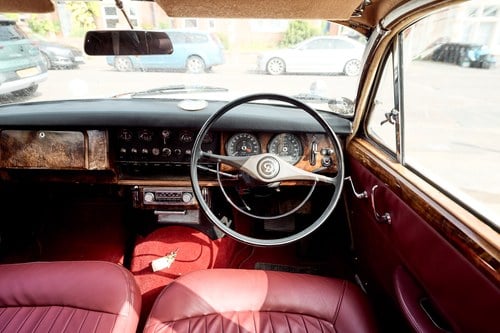 1969 Daimler 250 V8 till salu (bild 20 av 168)