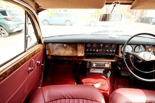 1969 Daimler 250 V8 till salu (bild 18 av 168)
